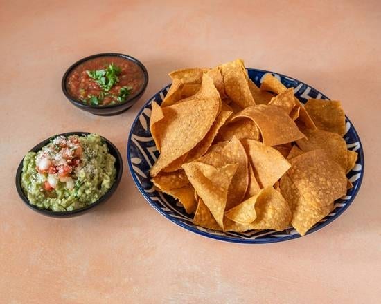 Chips & Guacamole.